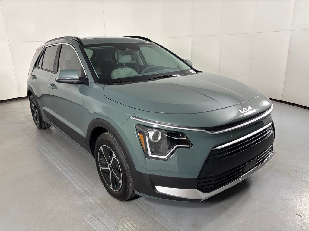New 2026 Kia Niro EX w/ EX Premium Package FWD image 2