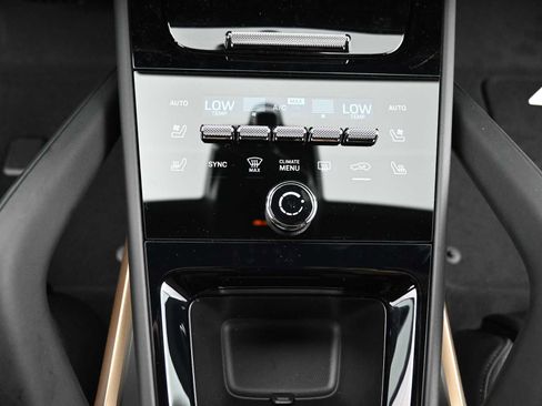 New 2026 Porsche Cayenne image 14