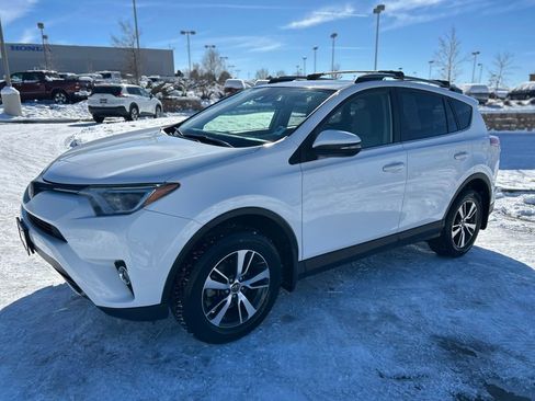 Used 2017 Toyota RAV4 XLE image 3