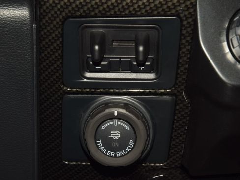 Used 2022 Ford F250 Lariat w/ Lariat Ultimate Package AWD/4WD image 36
