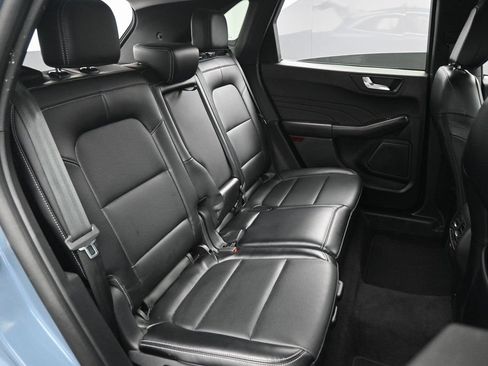 Used 2025 Ford Escape Platinum AWD/4WD image 31