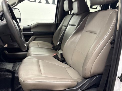 Used 2022 Ford F550 4x4 Crew Cab Super Duty w/ Power Equipment Group image 30
