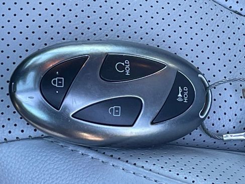 Used 2025 Hyundai Elantra Limited image 22