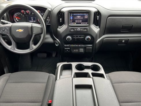 Used 2024 Chevrolet Silverado 1500 Custom image 10
