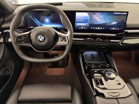 Used 2026 BMW 530i RWD image 28