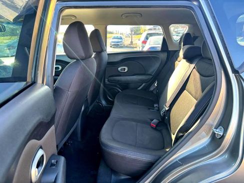 Used 2016 Kia Soul image 12