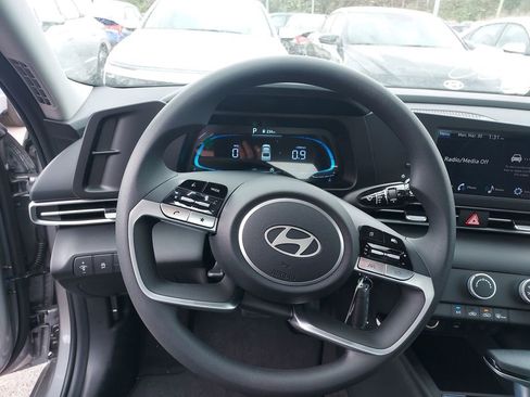 New 2026 Hyundai Elantra SE FWD image 20