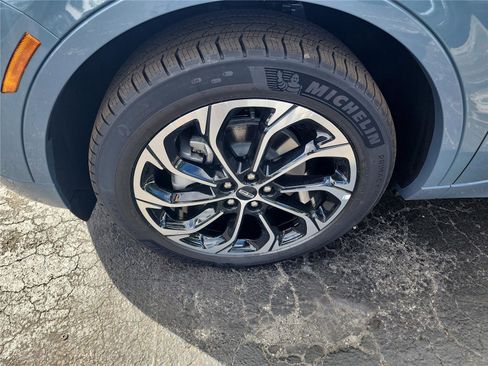 New 2026 Lincoln Nautilus Reserve image 9