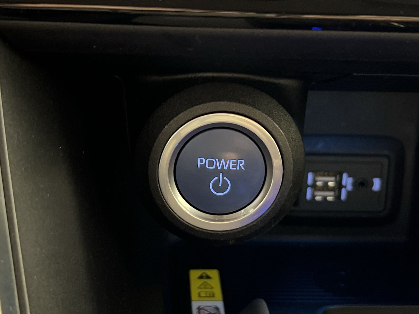 Used 2021 Toyota Venza LE w/ Carpet Mat Package (TMS) AWD/4WD image 33