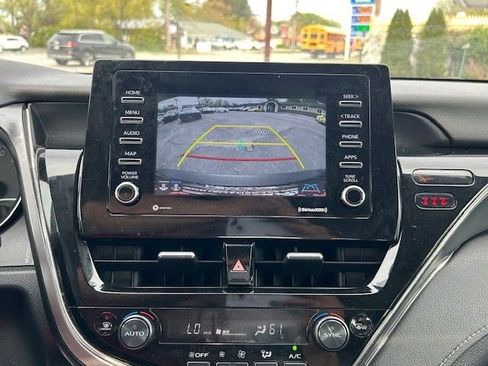 Used 2023 Toyota Camry SE w/ Cold Weather Package AWD/4WD image 15