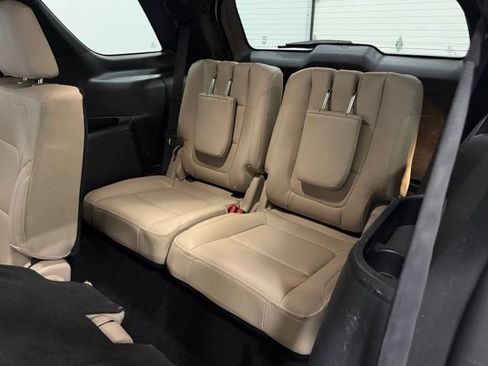 Certified 2018 Ford Explorer Limited w/ Equipment Group 301A FWD image 37
