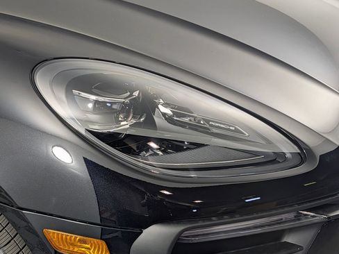 New 2026 Porsche Macan AWD/4WD image 15