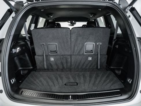 Certified 2024 Jeep Grand Cherokee L Limited image 13