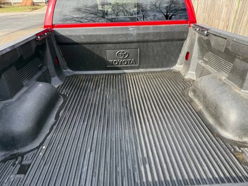 Used 2011 Toyota Tundra 4x4 Double Cab w/ Tow Pkg image 16