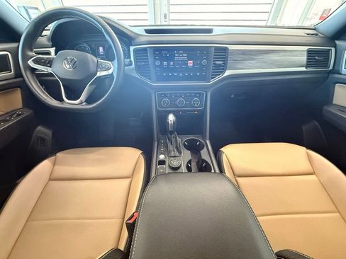 Used 2021 Volkswagen Atlas Cross Sport SE image 22