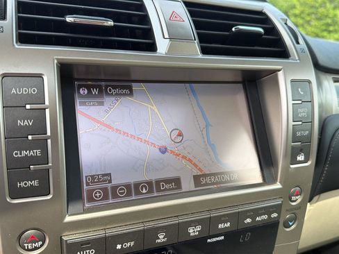 Used 2020 Lexus GX 460 Premium AWD/4WD image 24