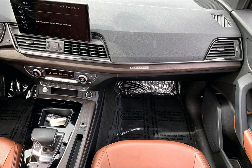 Used 2023 Audi Q5 2.0T Premium w/ Convenience Package AWD/4WD image 26