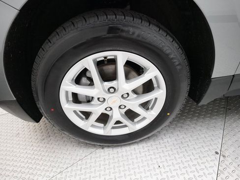 Used 2024 Chevrolet Equinox LT image 27