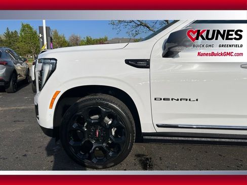 New 2026 GMC Yukon XL Denali Ultimate AWD/4WD image 12