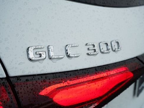 New 2026 Mercedes-Benz GLC 300 image 15