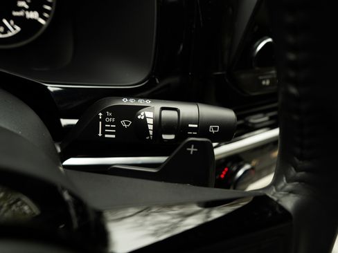 Used 2023 Nissan Pathfinder SL w/ SL Premium Package image 25