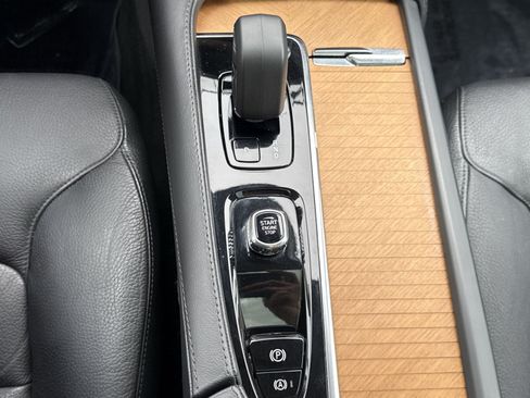 Used 2023 Volvo XC90 B6 Plus w/ Protection Package Premier AWD/4WD image 22
