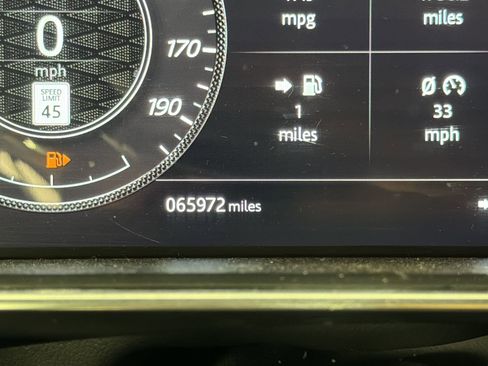 Used 2022 Land Rover Range Rover Sport SVR AWD/4WD image 30