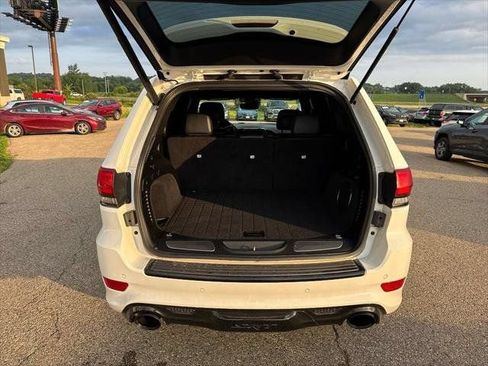 Used 2018 Jeep Grand Cherokee SRT w/ Trailer Tow Group IV AWD/4WD image 32