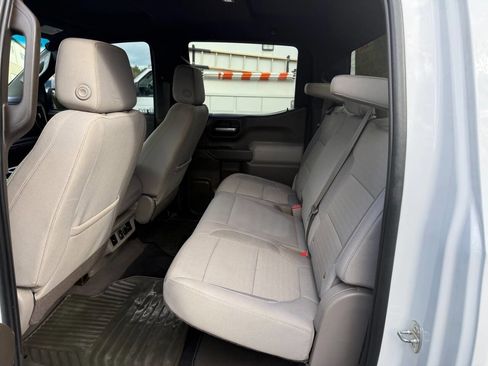 Used 2021 Chevrolet Silverado 1500 LT image 17
