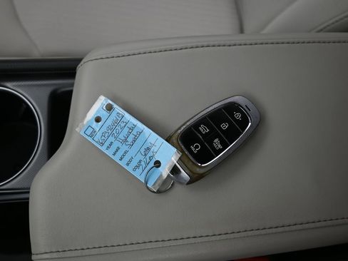 Used 2023 Hyundai Sonata SEL image 19