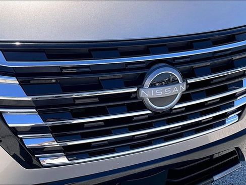 Certified 2025 Nissan Rogue Platinum image 33