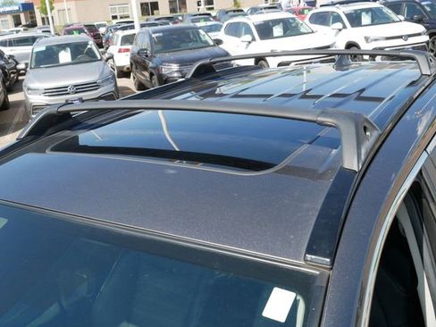 Used 2022 Toyota RAV4 Limited w/ Limited Grade Weather Package AWD/4WD image 11