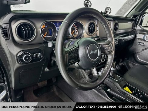 Used 2021 Jeep Wrangler Unlimited Sport image 9