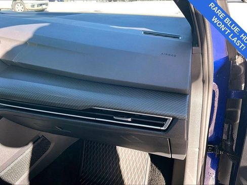 Used 2024 Volkswagen Golf R image 21