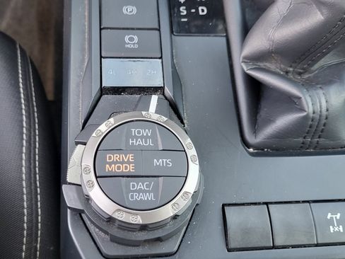 Certified 2024 Toyota Tacoma TRD Off-Road image 31