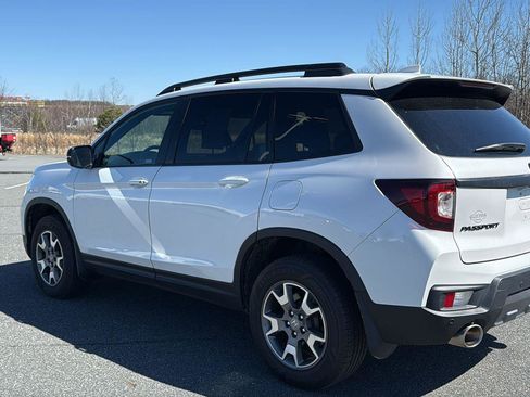 Used 2023 Honda Passport TrailSport image 9