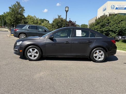 Used 2016 Chevrolet Cruze LT FWD image 14