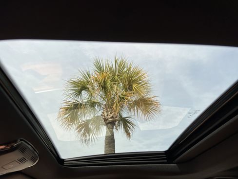 Certified 2023 BMW i4 eDrive35 w/ Premium Package image 28