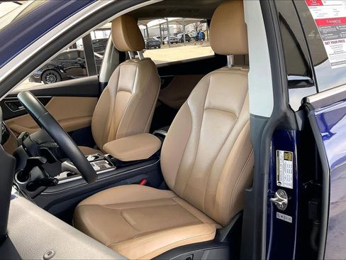 Used 2023 Audi Q8 Premium Plus w/ Premium Plus Package image 7