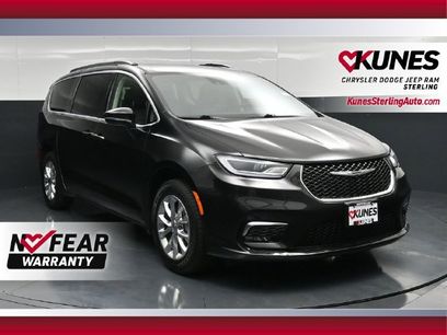 Certified 2022 Chrysler Pacifica Touring-L