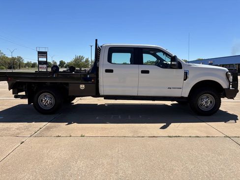 Used 2019 Ford F250 XL w/ Power Equipment Group AWD/4WD image 1