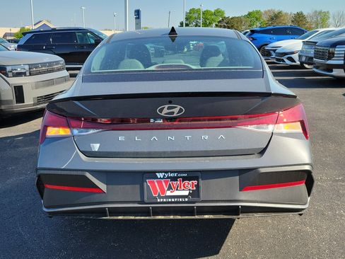 New 2026 Hyundai Elantra Sport FWD image 4