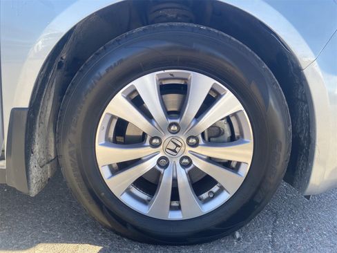 Used 2016 Honda Odyssey SE image 10