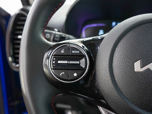 Used 2024 Kia Soul GT-Line w/ GT-Line Technology Package FWD image 25
