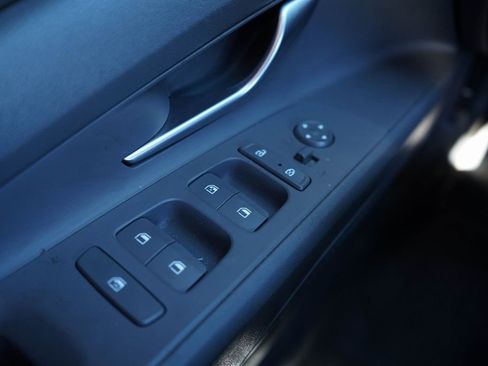 Used 2022 Hyundai Elantra SEL w/ Convenience Package image 24