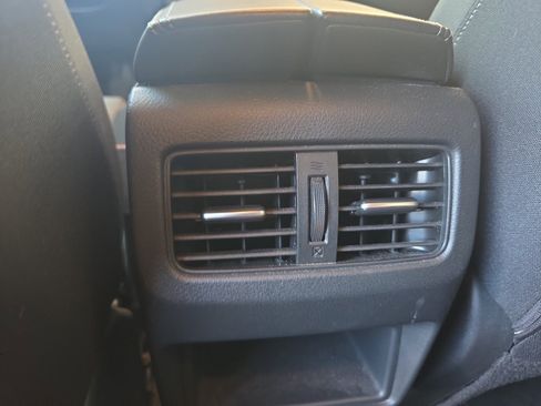 Used 2021 Nissan Rogue S FWD image 22