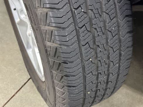 Used 2013 Ford Explorer FWD image 27