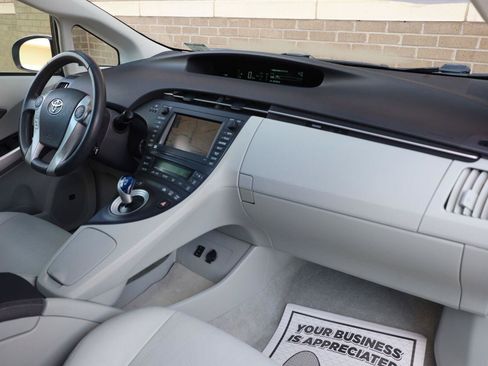 Used 2010 Toyota Prius Five FWD image 26