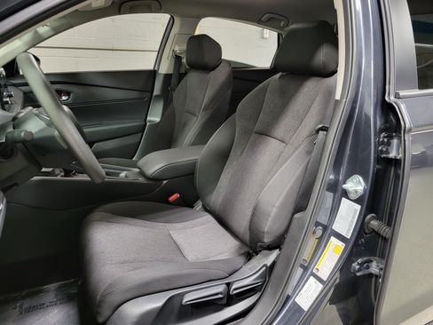 Certified 2025 Honda Accord LX image 14