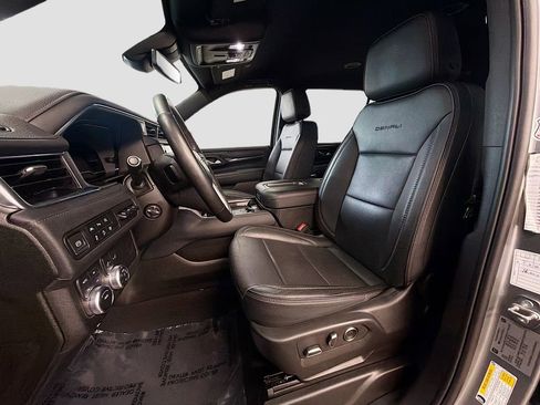 Used 2024 GMC Yukon XL Denali image 21
